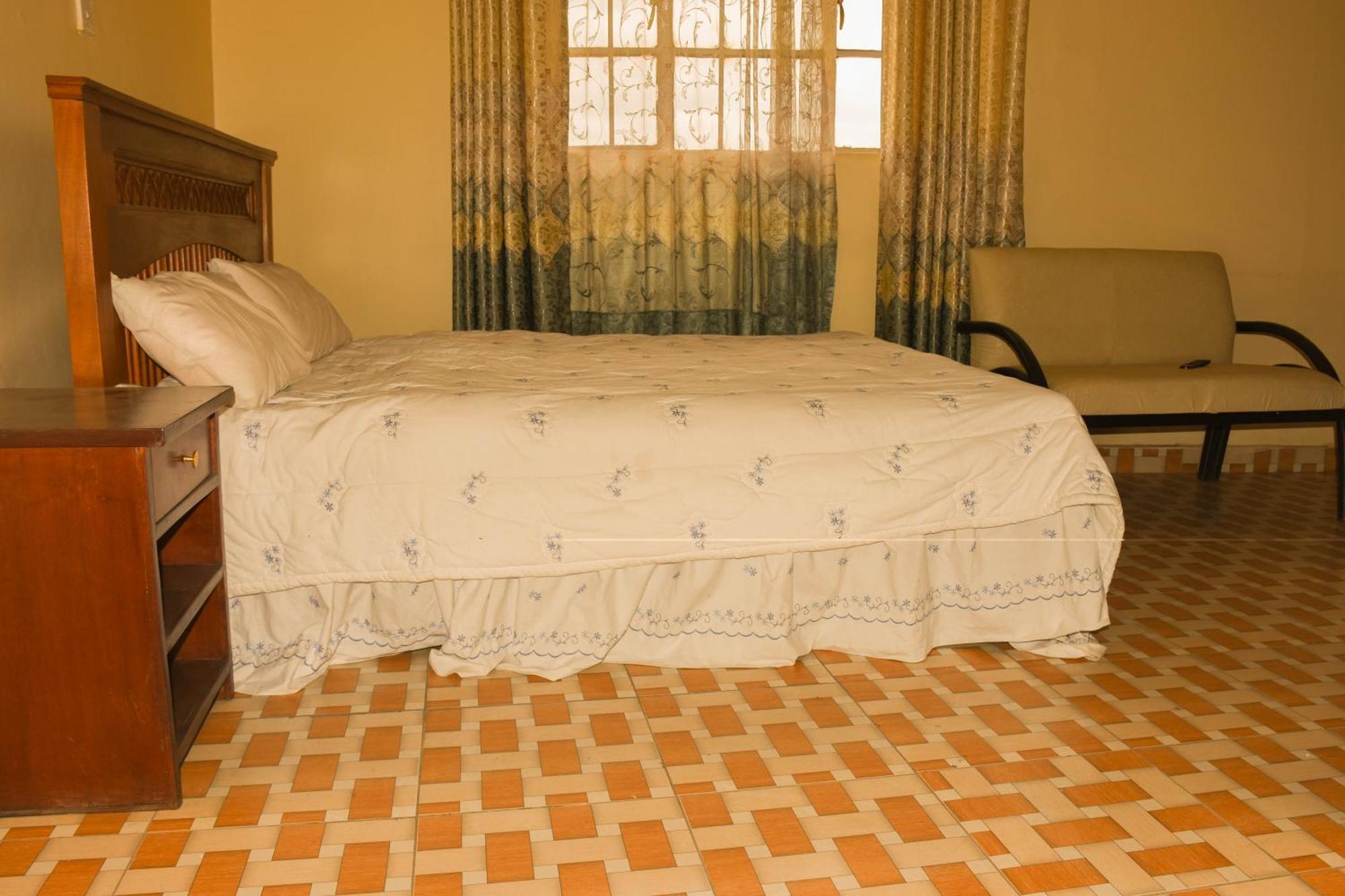 Mates Hotel Ναϊρόμπι Εξωτερικό φωτογραφία